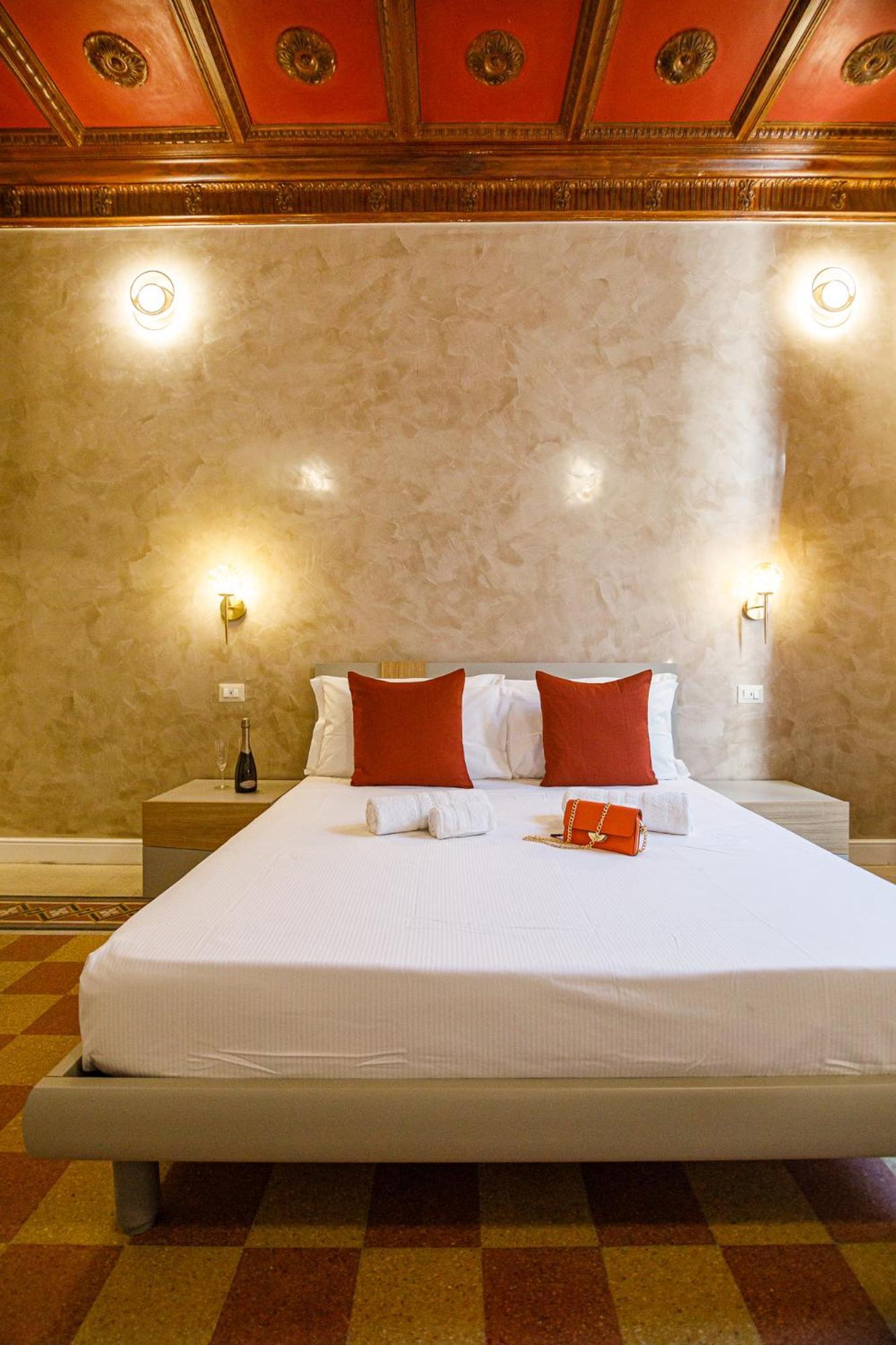 Erreggi Luxury Rooms Rome Exterior photo